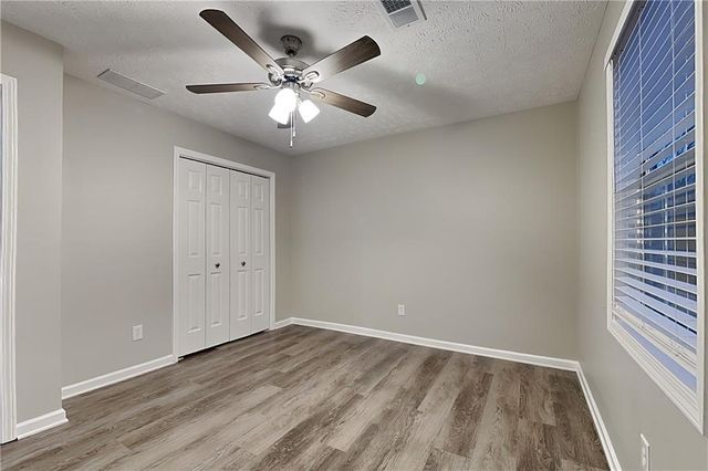 1570 Rose Pointe Drive, Loganville, GA 30052