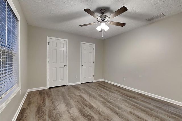 1570 Rose Pointe Drive, Loganville, GA 30052