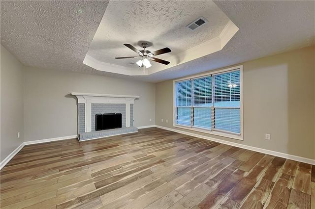 1570 Rose Pointe Drive, Loganville, GA 30052