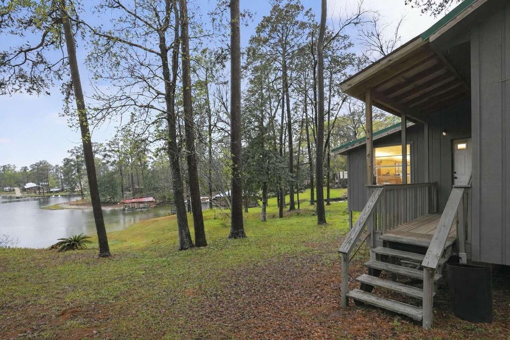 114 Sumac, Burkeville, TX 75932