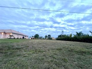 1903 NE 10TH AVENUE, Cape Coral, FL 33909