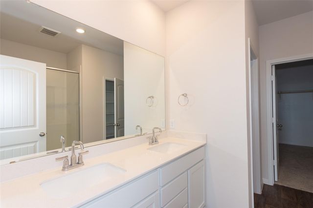 240 W Possum Kingdom DR W, Kyle, TX 78640