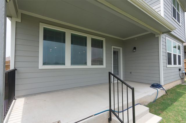 240 W Possum Kingdom DR W, Kyle, TX 78640