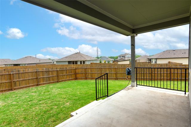 240 W Possum Kingdom DR W, Kyle, TX 78640