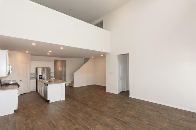 240 W Possum Kingdom DR W, Kyle, TX 78640