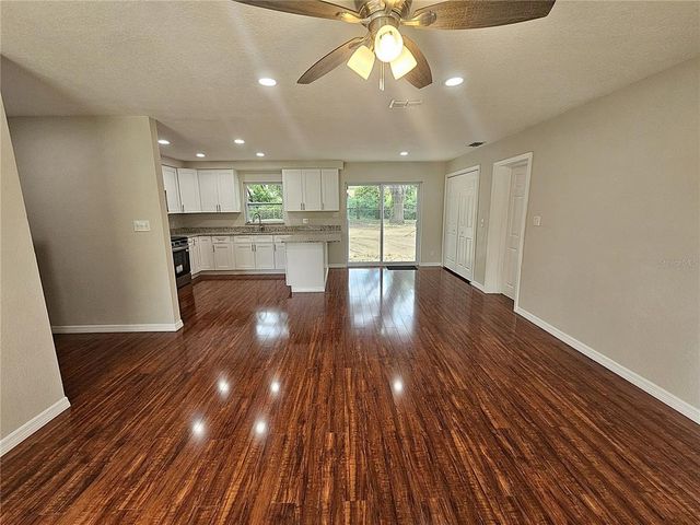34911 ANSLEY AVENUE, Dade City, FL 33523