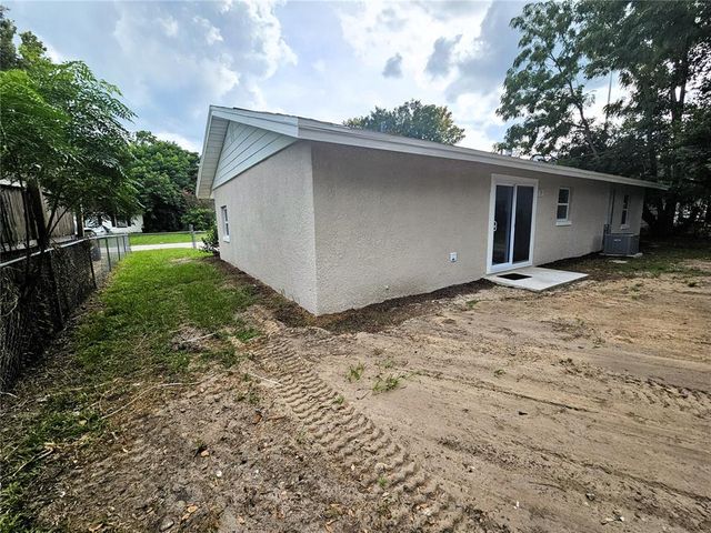 34911 ANSLEY AVENUE, Dade City, FL 33523