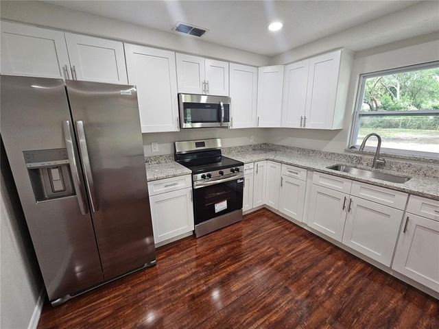 34911 ANSLEY AVENUE, Dade City, FL 33523