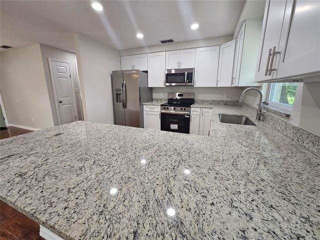 34911 ANSLEY AVENUE, Dade City, FL 33523