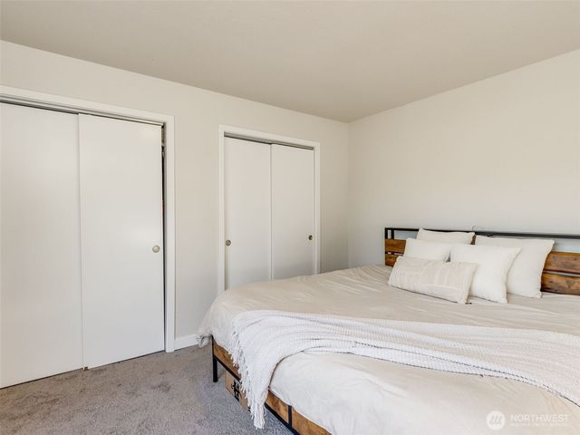 65 NW Shintaffer Street, Castle Rock, WA 98611