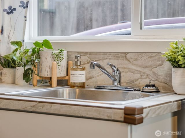 65 NW Shintaffer Street, Castle Rock, WA 98611