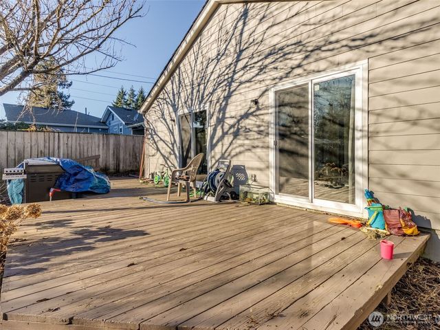 65 NW Shintaffer Street, Castle Rock, WA 98611
