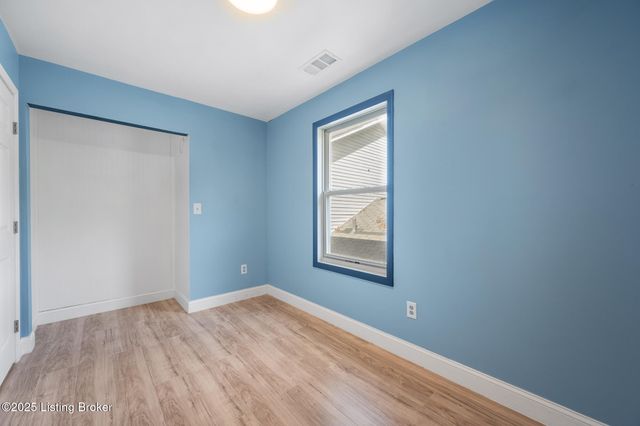 2721 Chickasaw Ave, Louisville, KY 40206