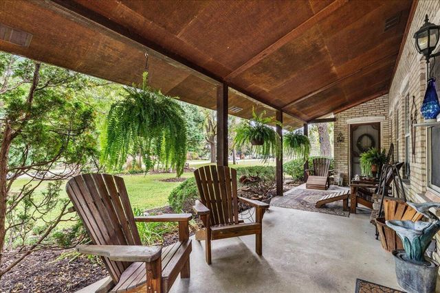 802 S Teut ROAD, Burlington, WI 53105