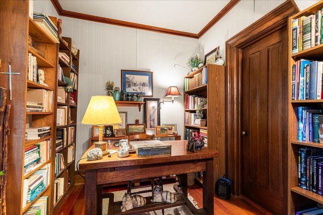 802 S Teut ROAD, Burlington, WI 53105