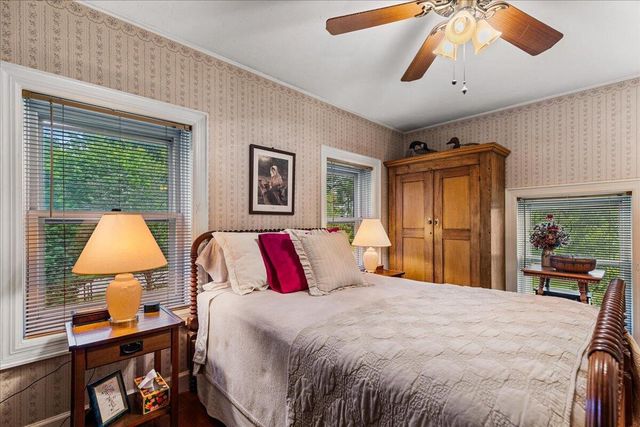 802 S Teut ROAD, Burlington, WI 53105