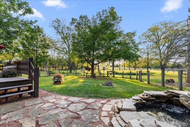 802 S Teut ROAD, Burlington, WI 53105