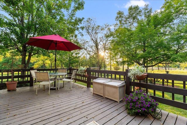 802 S Teut ROAD, Burlington, WI 53105
