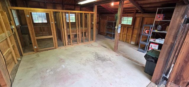 802 S Teut ROAD, Burlington, WI 53105