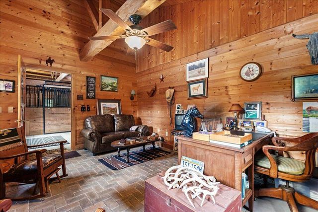 802 S Teut ROAD, Burlington, WI 53105