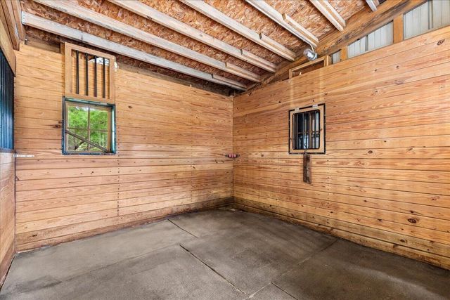 802 S Teut ROAD, Burlington, WI 53105