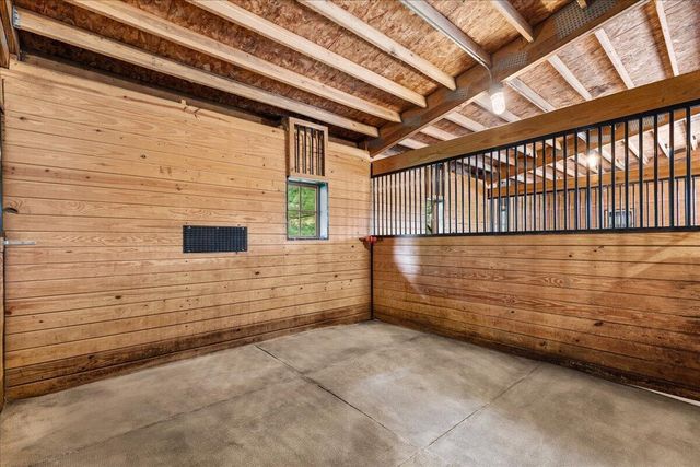 802 S Teut ROAD, Burlington, WI 53105