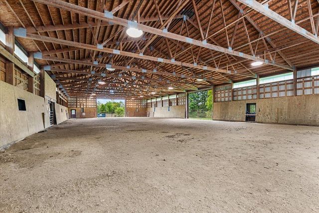 802 S Teut ROAD, Burlington, WI 53105