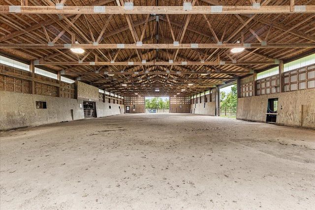 802 S Teut ROAD, Burlington, WI 53105