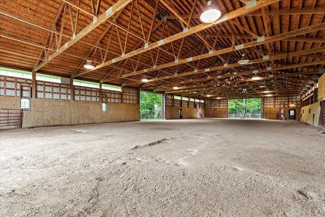 802 S Teut ROAD, Burlington, WI 53105