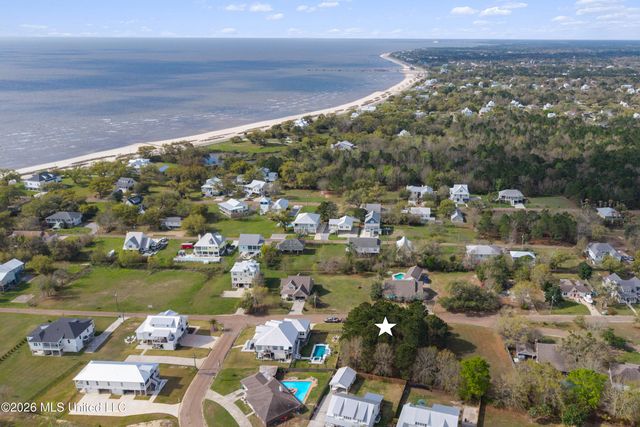 128 Lakewood Drive, Waveland, MS 39576