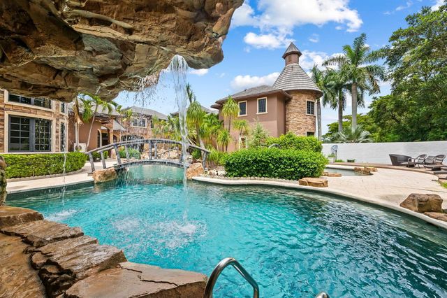 6300 Riverside Drive, Parkland, FL 33067
