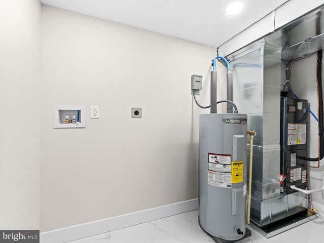 1002 N 65TH ST, Philadelphia, PA 19151