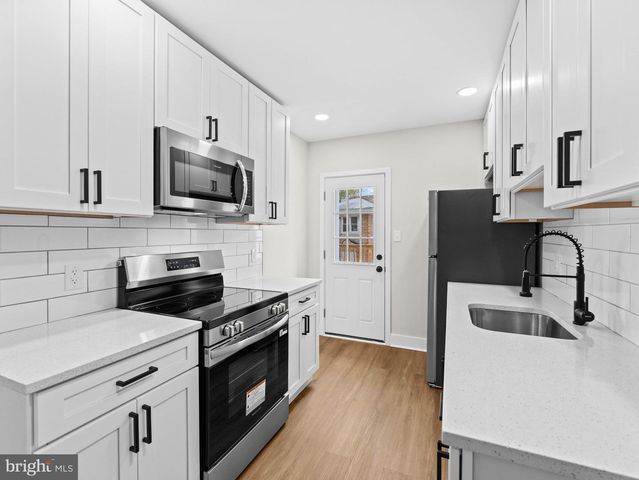 1002 N 65TH ST, Philadelphia, PA 19151