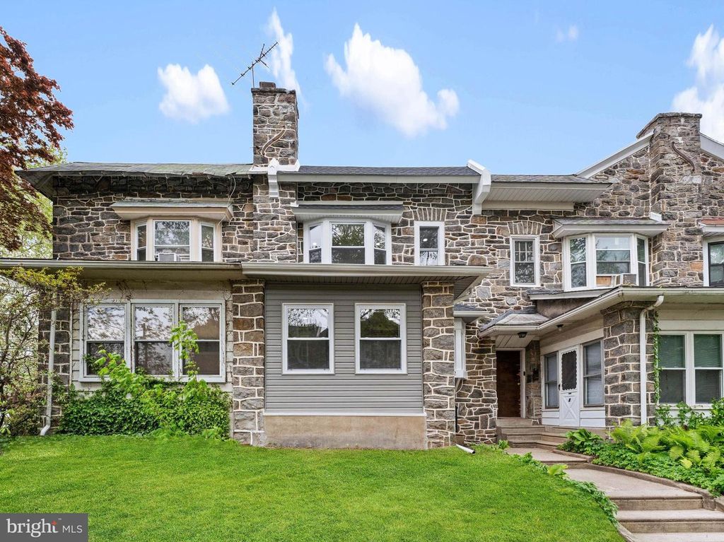 1002 N 65TH ST, Philadelphia, PA 19151