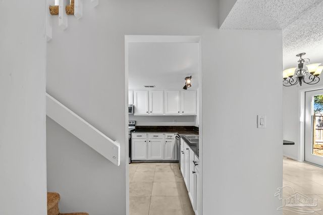 3250 Fernwood Dr, Gulf Breeze, FL 32563