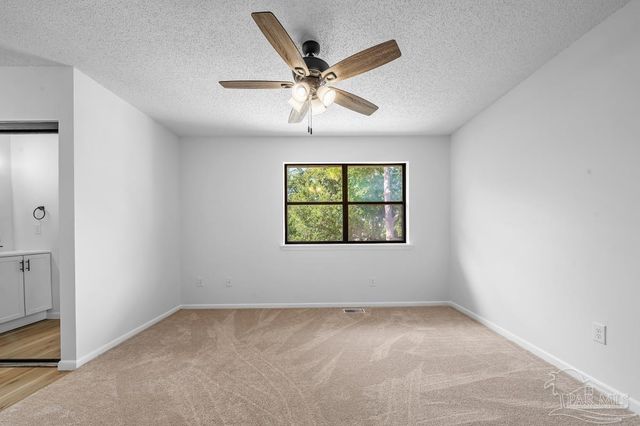 3250 Fernwood Dr, Gulf Breeze, FL 32563