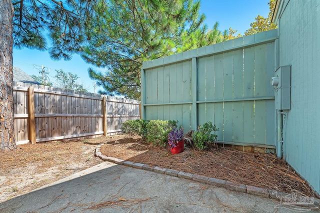 3250 Fernwood Dr, Gulf Breeze, FL 32563