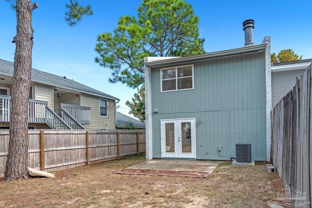 3250 Fernwood Dr, Gulf Breeze, FL 32563