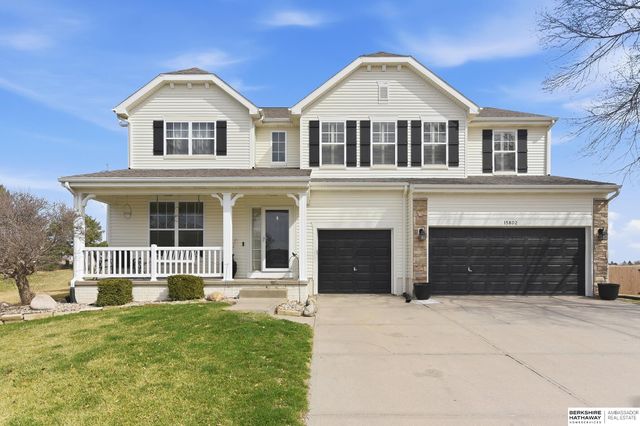 15802 Stony Circle, Omaha, NE 68136