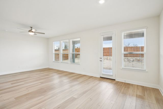 2724 Goldfinch Drive, Denton, TX 76205