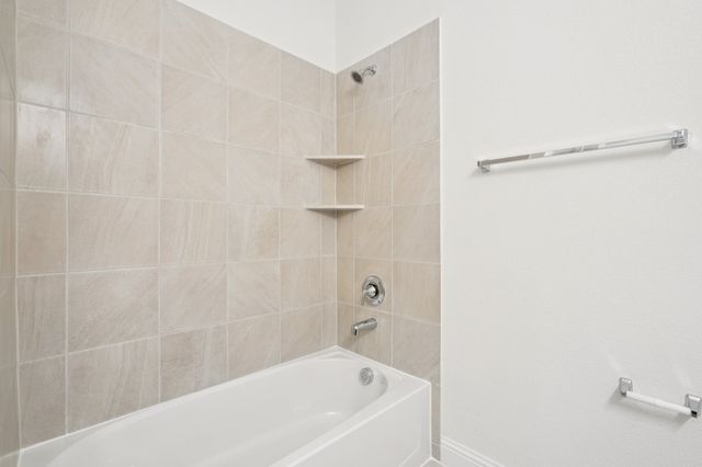 2724 Goldfinch Drive, Denton, TX 76205