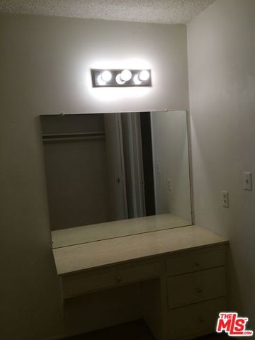 1166 Amherst Avenue 6, Los Angeles, CA 90049