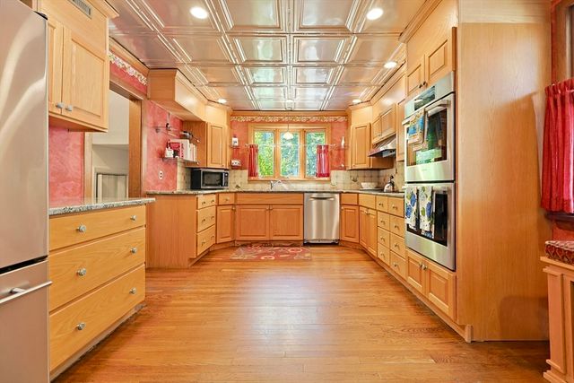 33 Princess Road, Newton, MA 02465