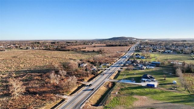 719 Old Wire Road, Lowell, AR 72745