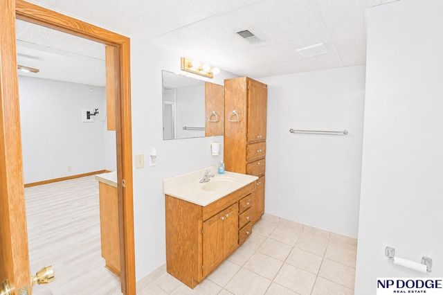 9248 Fowler Circle, Omaha, NE 68134