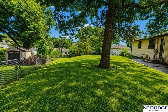 9248 Fowler Circle, Omaha, NE 68134