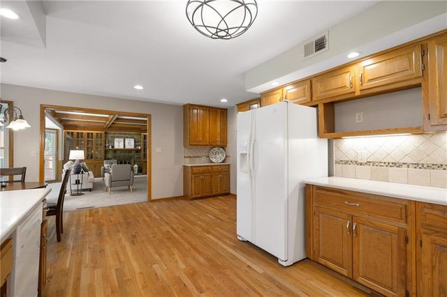 14610 W 83rd Street, Lenexa, KS 66215