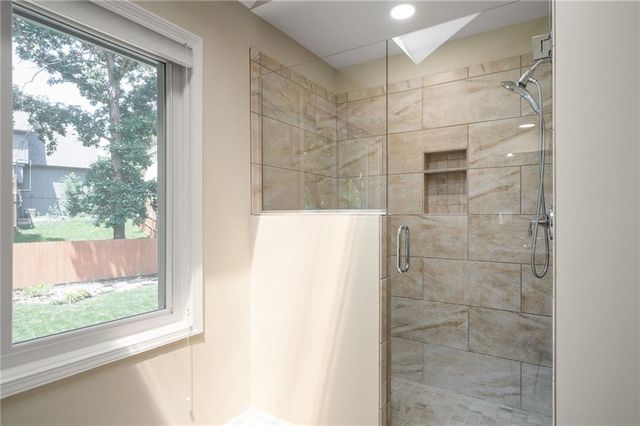 14610 W 83rd Street, Lenexa, KS 66215