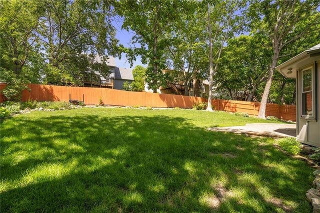 14610 W 83rd Street, Lenexa, KS 66215