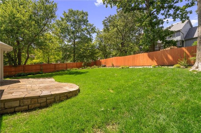14610 W 83rd Street, Lenexa, KS 66215